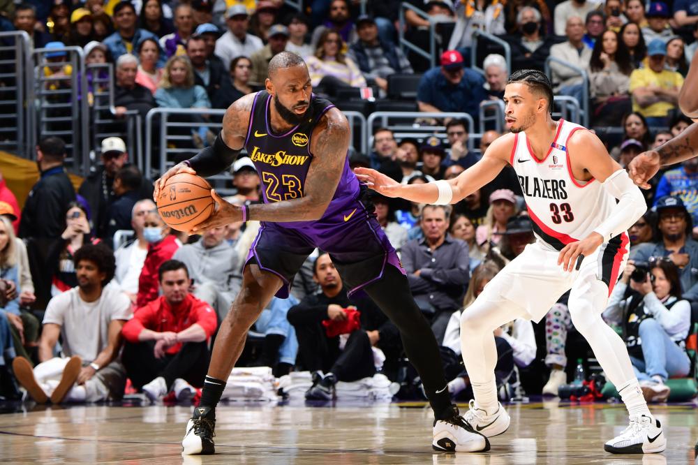 德雷森在接 德雷森在接